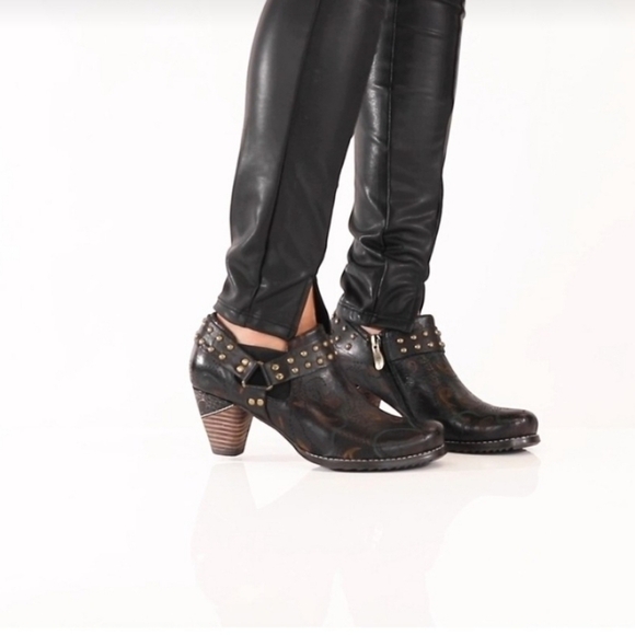 L'ARTISTE KACIELOU SHOES PAINTED LEATHER WESTERN LOOK SHOES Size 41 (10.5)